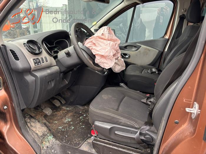 Renault Trafic 1.6 dCi 145 Twin Turbo Sloopvoertuig (2019, Bruin)