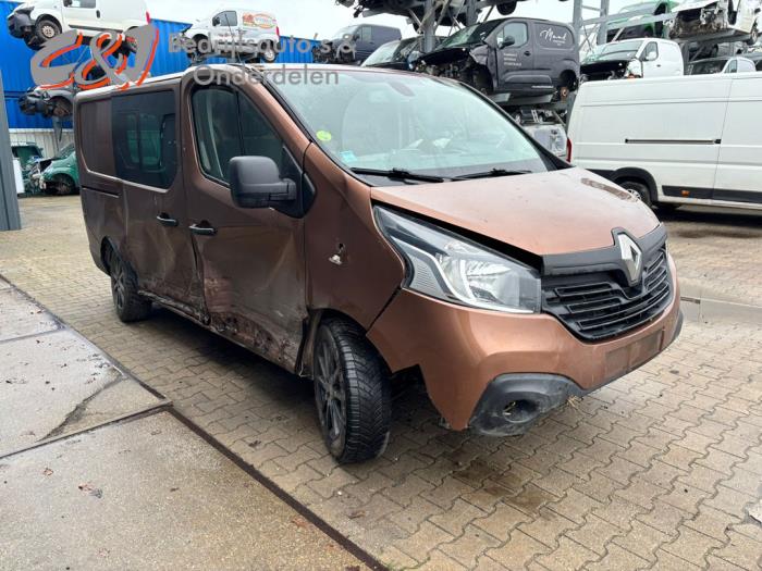Renault Trafic 1.6 dCi 145 Twin Turbo Sloopvoertuig (2019, Bruin)