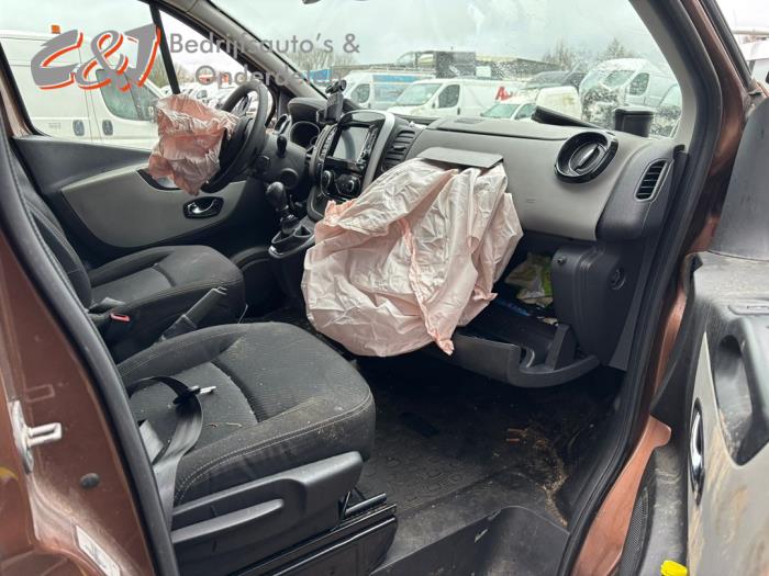 Renault Trafic 1.6 dCi 145 Twin Turbo Sloopvoertuig (2019, Bruin)