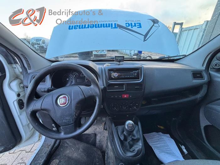 Fiat Doblo Cargo 1.3 MJ 16V DPF Euro 5 Sloopvoertuig (2014, Wit)