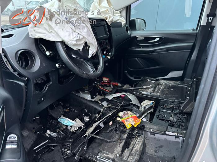 Mercedes Vito 2.2 119 CDI 16V BlueTEC Sloopvoertuig (2018, Zilvergrijs)