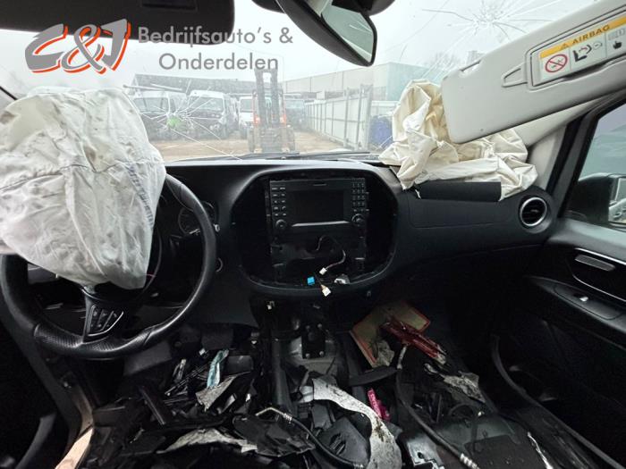 Mercedes Vito 2.2 119 CDI 16V BlueTEC Sloopvoertuig (2018, Zilvergrijs)