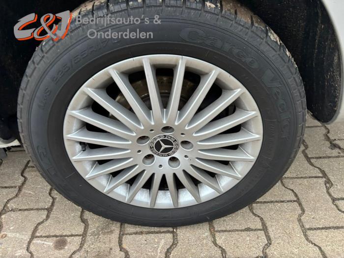 Mercedes Vito 2.2 119 CDI 16V BlueTEC Sloopvoertuig (2018, Zilvergrijs)