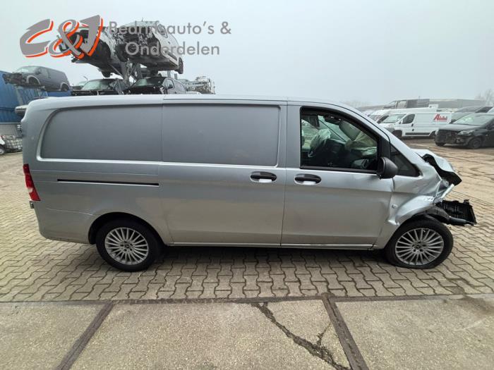 Mercedes Vito 2.2 119 CDI 16V BlueTEC Sloopvoertuig (2018, Zilvergrijs)