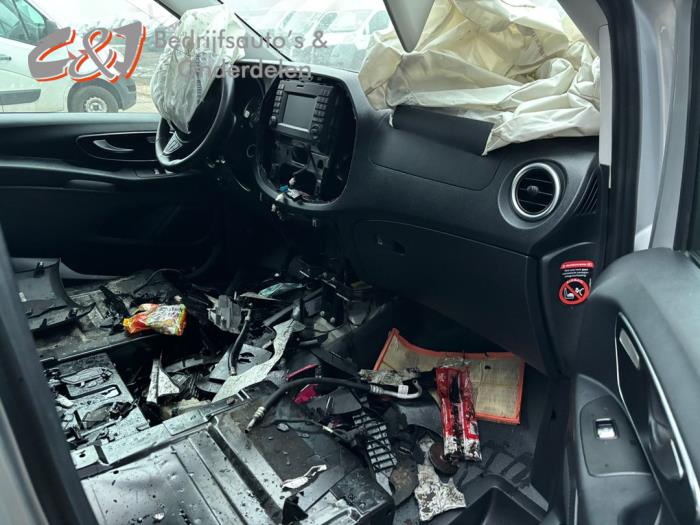 Mercedes Vito 2.2 119 CDI 16V BlueTEC Sloopvoertuig (2018, Zilvergrijs)