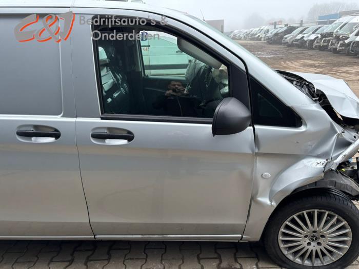 Mercedes Vito 2.2 119 CDI 16V BlueTEC Sloopvoertuig (2018, Zilvergrijs)