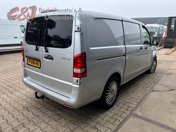 Mercedes Vito 2.2 119 CDI 16V BlueTEC Sloopvoertuig (2018, Zilvergrijs)