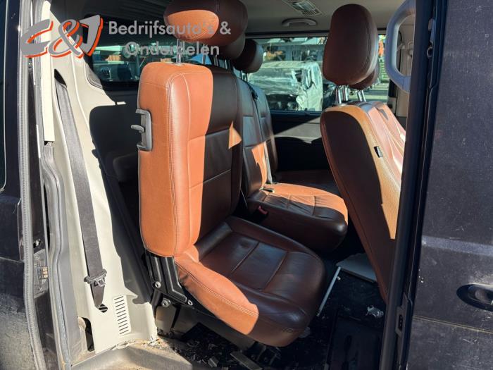 Volkswagen Transporter T6 2.0 TDI DRF 4Motion Sloopvoertuig (2016, Zwart)