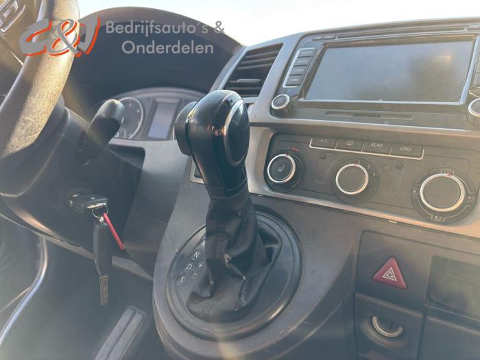 Volkswagen Transporter T6 2.0 TDI DRF 4Motion Sloopvoertuig (2016, Zwart)