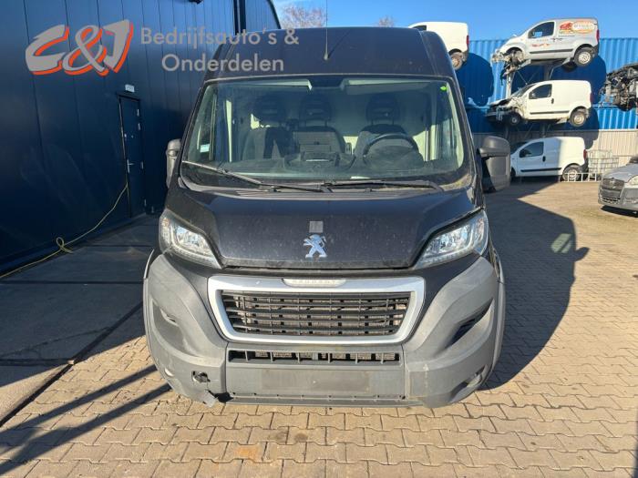Peugeot Boxer 3.0 HDi 175 Euro 5 Sloopvoertuig (2015, Zwart)