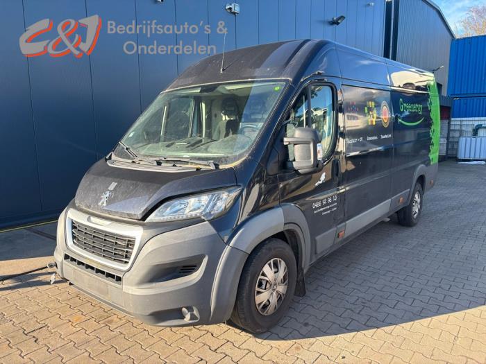 Peugeot Boxer 3.0 HDi 175 Euro 5 Sloopvoertuig (2015, Zwart)