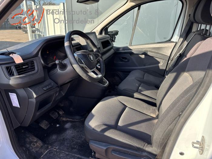 Renault Trafic 2.0 dCi 16V 150 Sloopvoertuig (2023, Wit)