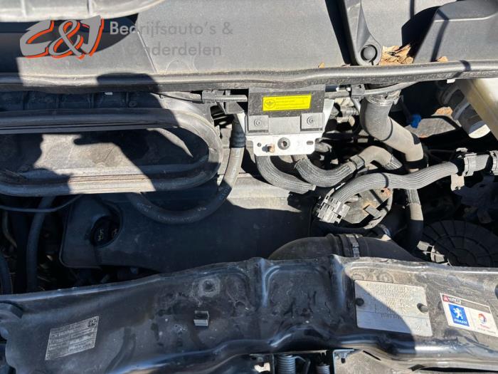 Peugeot Boxer 2.2 HDi 150 Sloopvoertuig (2016, ZIVLER)