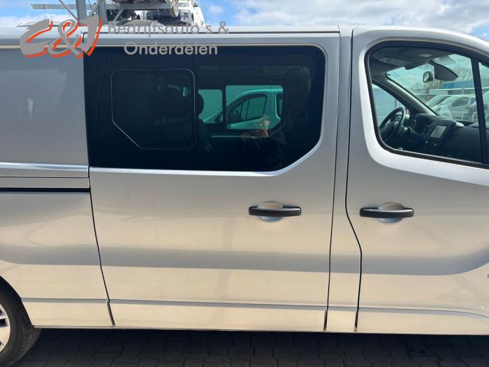 Opel Vivaro 1.6 CDTI BiTurbo 140 Sloopvoertuig (2016, Zilver)