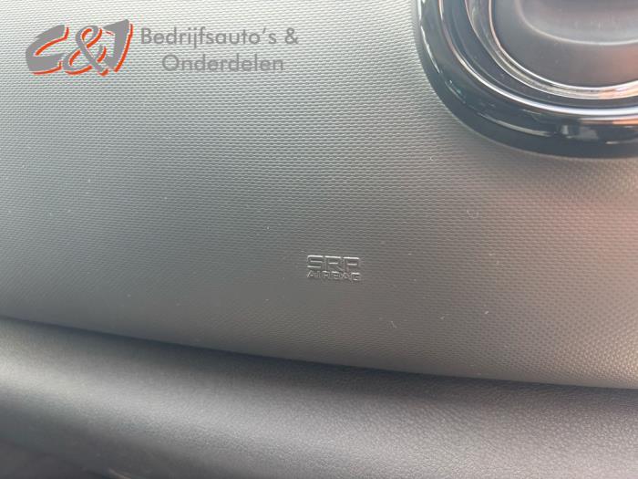 Opel Vivaro 1.6 CDTI BiTurbo 140 Sloopvoertuig (2016, Zilver)