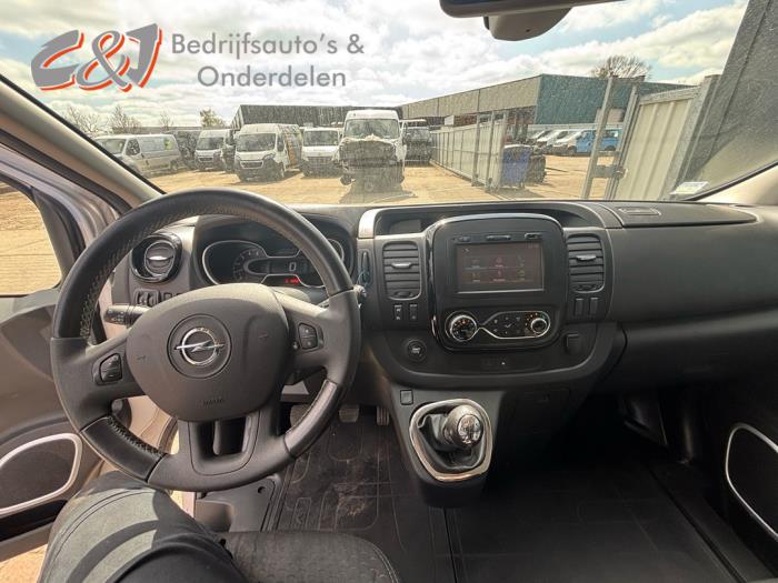 Opel Vivaro 1.6 CDTI BiTurbo 140 Sloopvoertuig (2016, Zilver)
