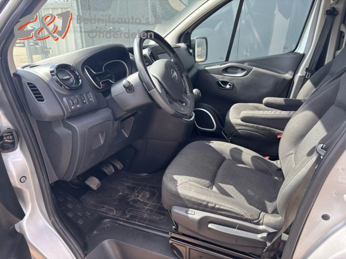 Opel Vivaro 1.6 CDTI BiTurbo 140 Sloopvoertuig (2016, Zilver)
