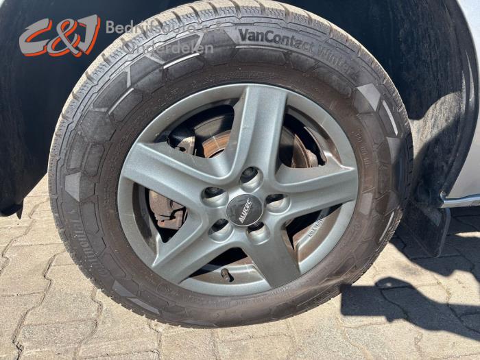 Volkswagen Transporter T5 2.0 TDI BlueMotion Sloopvoertuig (2014, Zilver)