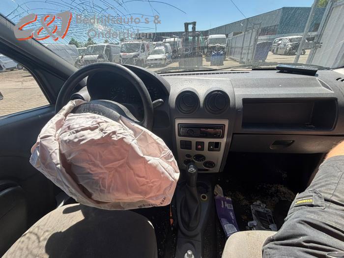 Dacia Logan Express 1.6 Sloopvoertuig (2010, Blauw)