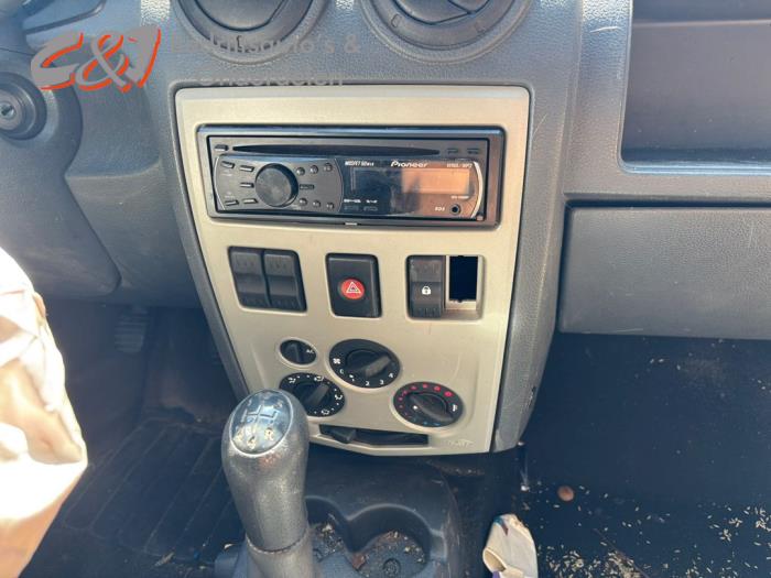 Dacia Logan Express 1.6 Sloopvoertuig (2010, Blauw)