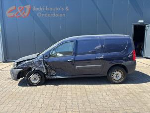 Dacia Logan Express 1.6 Sloopvoertuig (2010, Blauw)