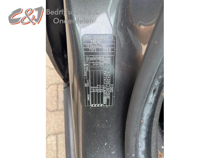 Ford Transit Courier 1.5 TDCi 75 Sloopvoertuig (2016, Grijs)