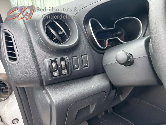 Renault Trafic 2.0 dCi 16V 120 Sloopvoertuig (2021, Wit)