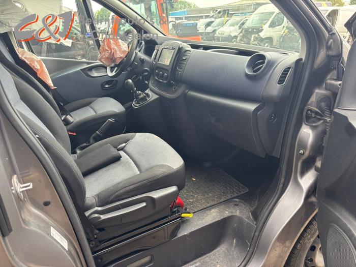 Opel Vivaro Combi 1.6 CDTI Biturbo 125 Sloopvoertuig (2017, Grijs)