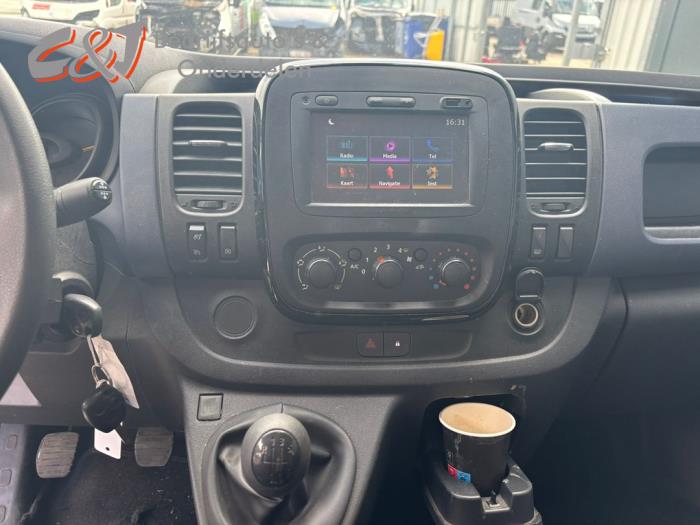 Opel Vivaro 1.6 CDTi BiTurbo 125 Sloopvoertuig (2016, Zilver)