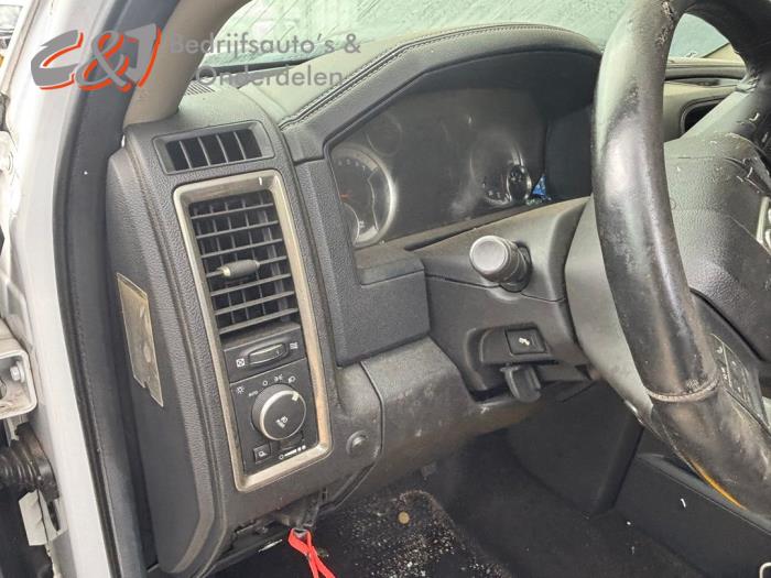 Dodge 1500 Standard Cab 5.7 Hemi V8 4x4 Sloopvoertuig (2014, Wit)