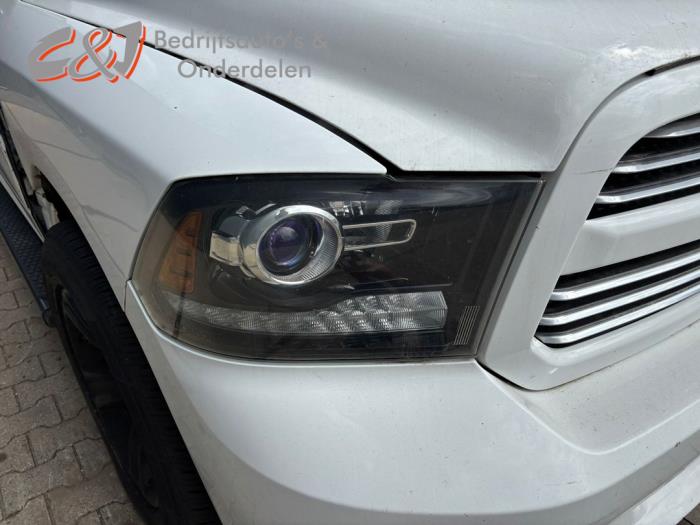 Dodge 1500 Standard Cab 5.7 Hemi V8 4x4 Sloopvoertuig (2014, Wit)