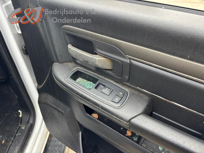 Dodge 1500 Standard Cab 5.7 Hemi V8 4x4 Sloopvoertuig (2014, Wit)