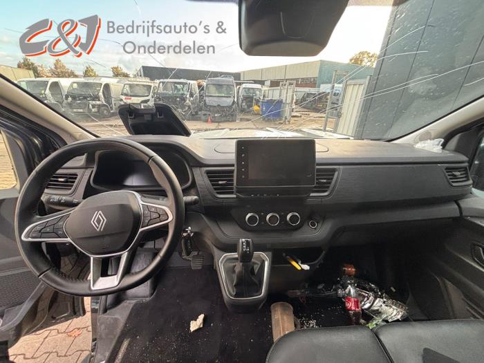 Renault Trafic 2.0 dCi 16V 150 Sloopvoertuig (2024, Zwart)