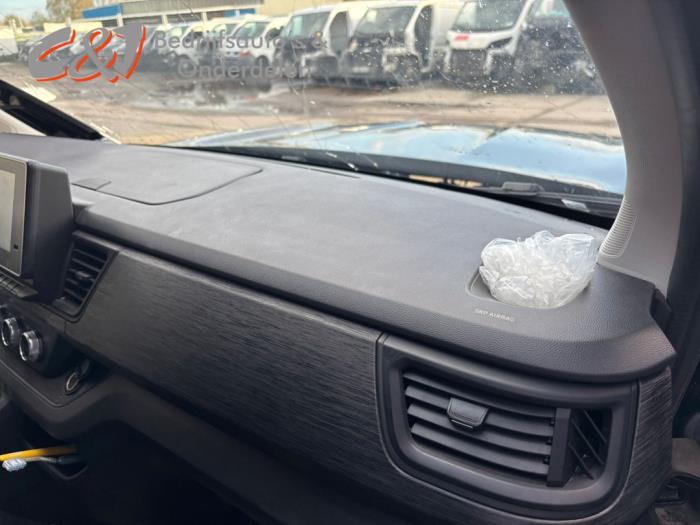 Renault Trafic 2.0 dCi 16V 150 Sloopvoertuig (2024, Zwart)