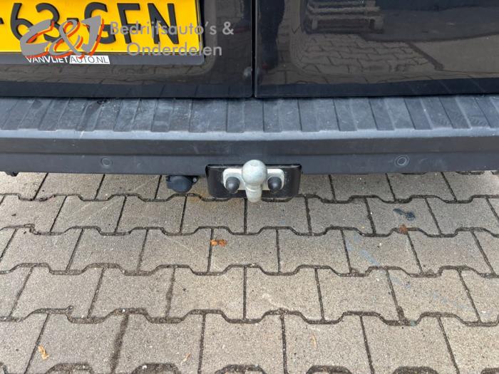 Renault Trafic 2.0 dCi 16V 150 Sloopvoertuig (2024, Zwart)