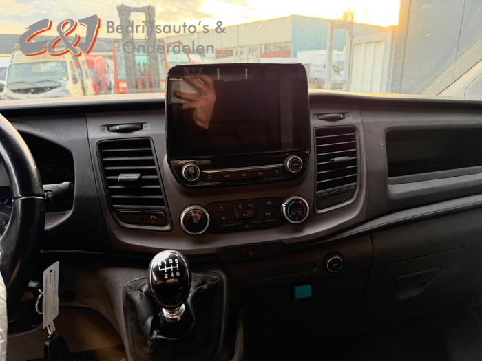 Ford Transit Custom 2.0 TDCi 16V Eco Blue 130 Sloopvoertuig (2019, Metallic, Moondust, Zilver)