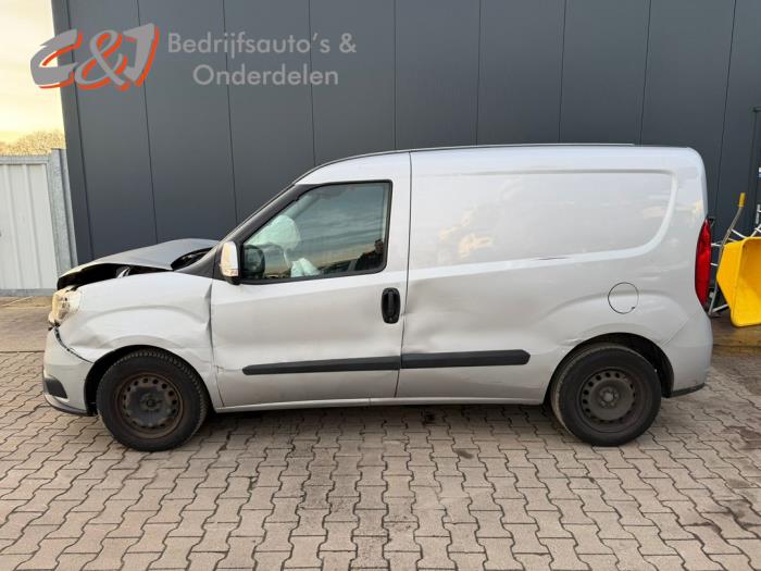 Fiat Doblo Cargo 1.3 MJ 16V DPF Euro 5 Sloopvoertuig (2016, Metallic)