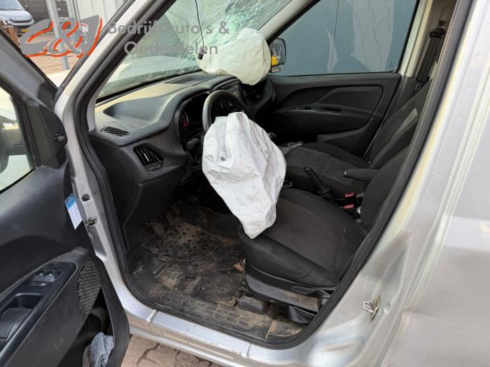 Fiat Doblo Cargo 1.3 MJ 16V DPF Euro 5 Sloopvoertuig (2016, Metallic)