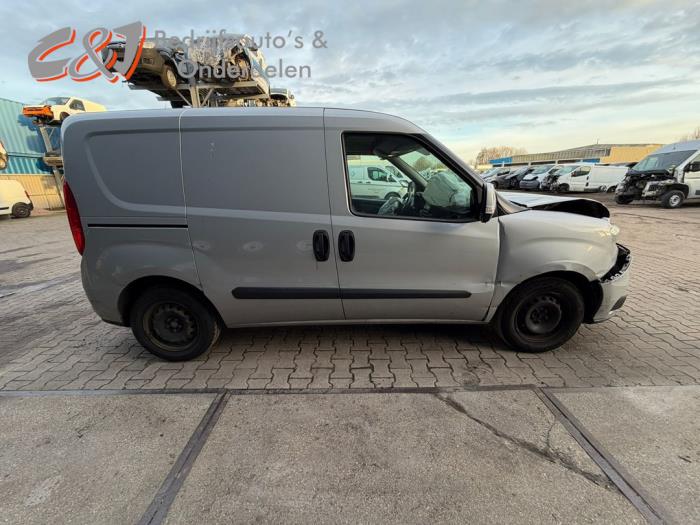 Fiat Doblo Cargo 1.3 MJ 16V DPF Euro 5 Sloopvoertuig (2016, Metallic)