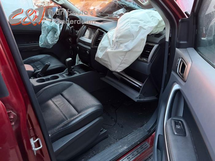 Ford Ranger 3.2 TDCI 20V 4x4 Sloopvoertuig (2018, Donker, Rood)