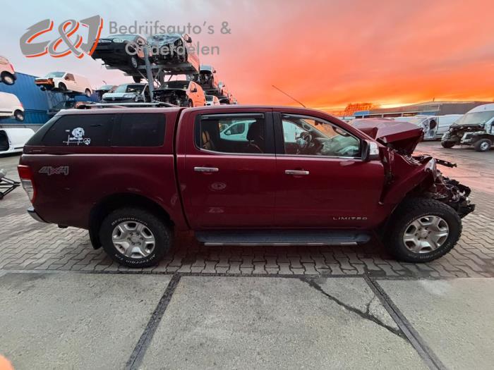 Ford Ranger 3.2 TDCI 20V 4x4 Sloopvoertuig (2018, Donker, Rood)