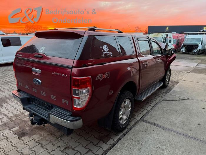 Ford Ranger 3.2 TDCI 20V 4x4 Sloopvoertuig (2018, Donker, Rood)