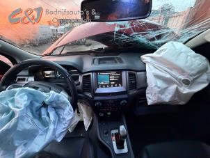 Ford Ranger 3.2 TDCI 20V 4x4 Sloopvoertuig (2018, Donker, Rood)