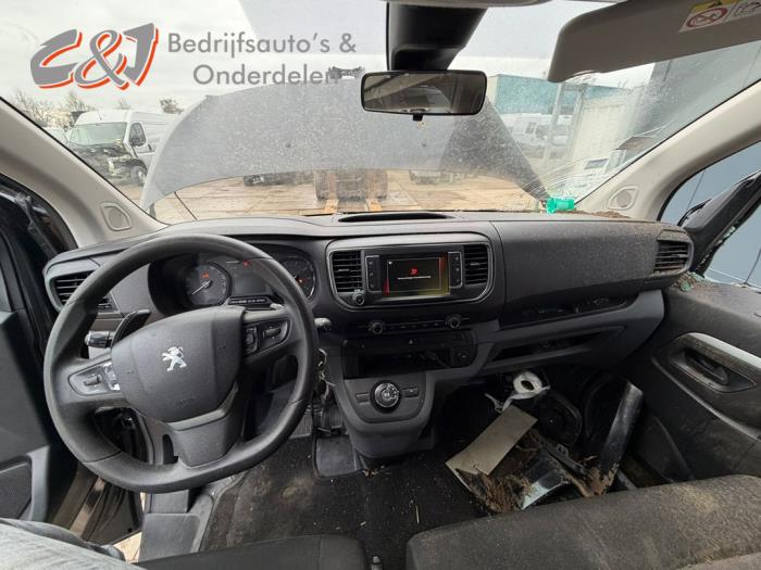 Peugeot Expert 2.0 Blue HDi 120 16V Sloopvoertuig (2020, Zwart)