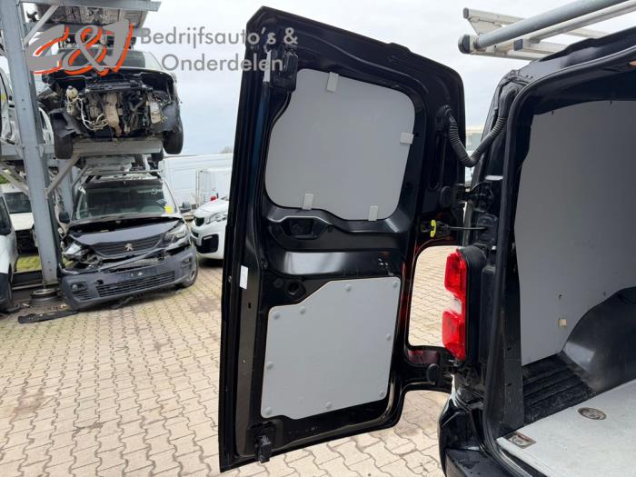 Peugeot Expert 2.0 Blue HDi 120 16V Sloopvoertuig (2020, Zwart)