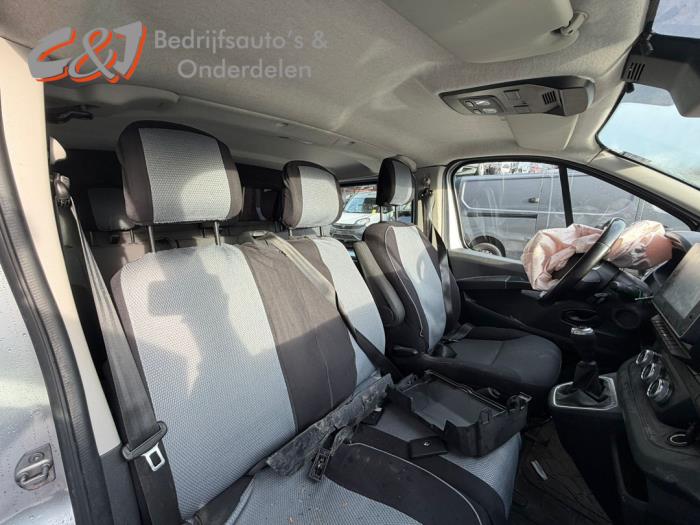 Renault Trafic 2.0 dCi 16V 150 Sloopvoertuig (2022, Zilver)