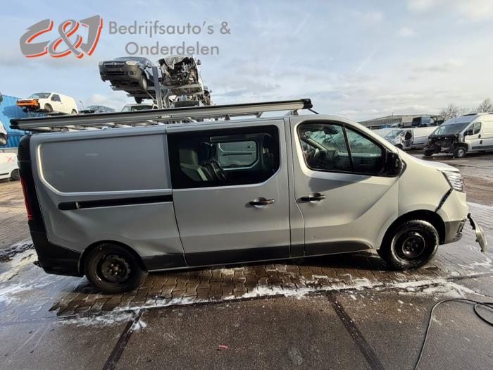 Renault Trafic 2.0 dCi 16V 150 Sloopvoertuig (2022, Zilver)