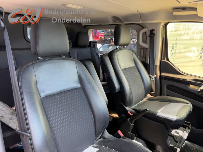 Ford Transit Custom 2.0 TDCi 16V Eco Blue 130 Sloopvoertuig (2020, Donker, Antraciet)