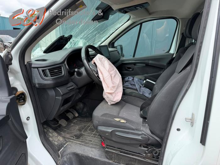 Renault Trafic 2.0 dCi 16V 110 Sloopvoertuig (2023, Wit)