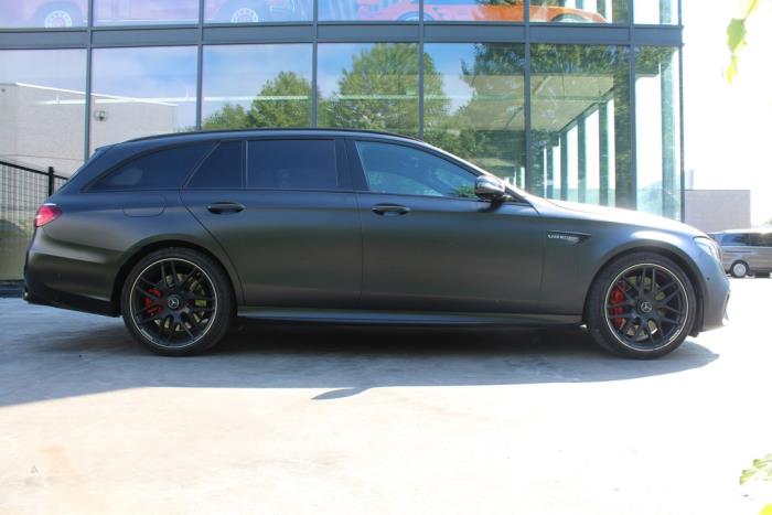 Mercedes E-Klasse V2